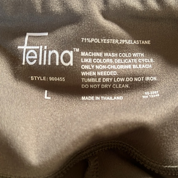 - Felina sleek pocket leggings. Soft and EUC. Size L. See chart. - Picture 4 of 6